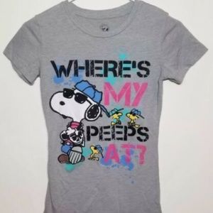 Peanuts “Where My Peeps At?” Graphic Tee Shirt. Gray. Small